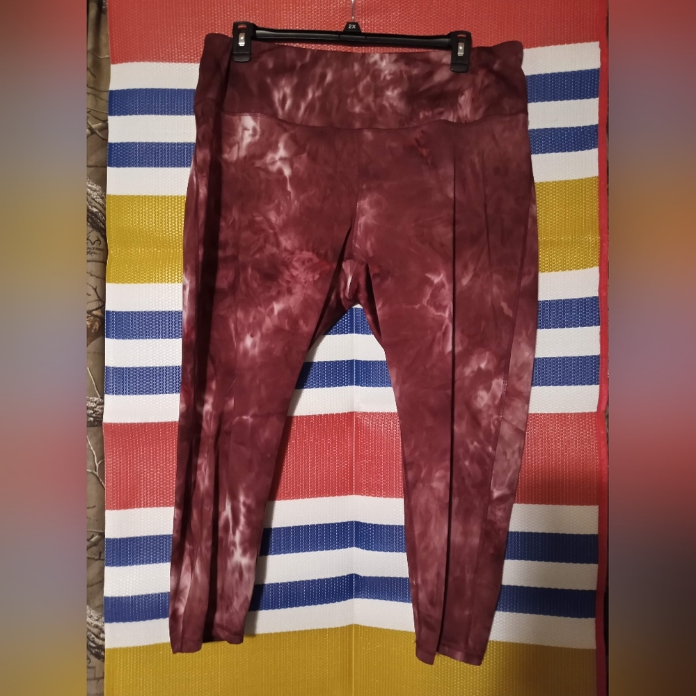 3x RBK 3/4 length leggings